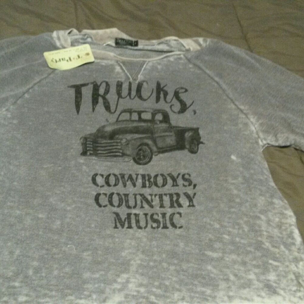 T party long sleeve t shirt